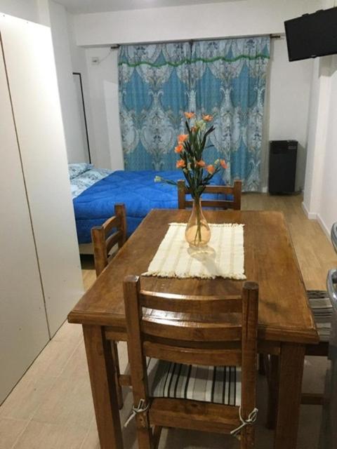 Appartement Acogedor Monoambiente Con Parking à Neuquén Extérieur photo